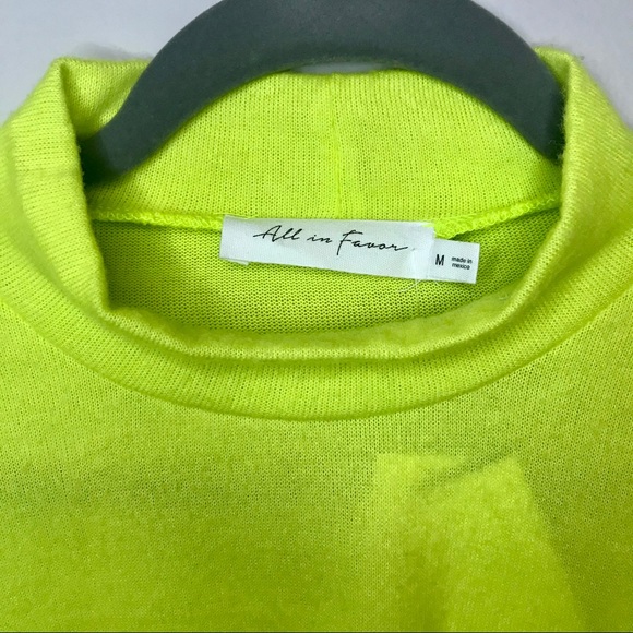 NWT All In Favor Neon Green Mock Neck Sweater Sz M - Picture 5 of 7